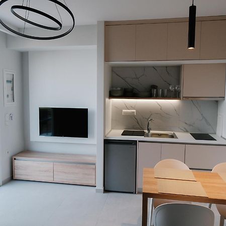 Aquarama Suites Nea Iraklitsa Bagian luar foto