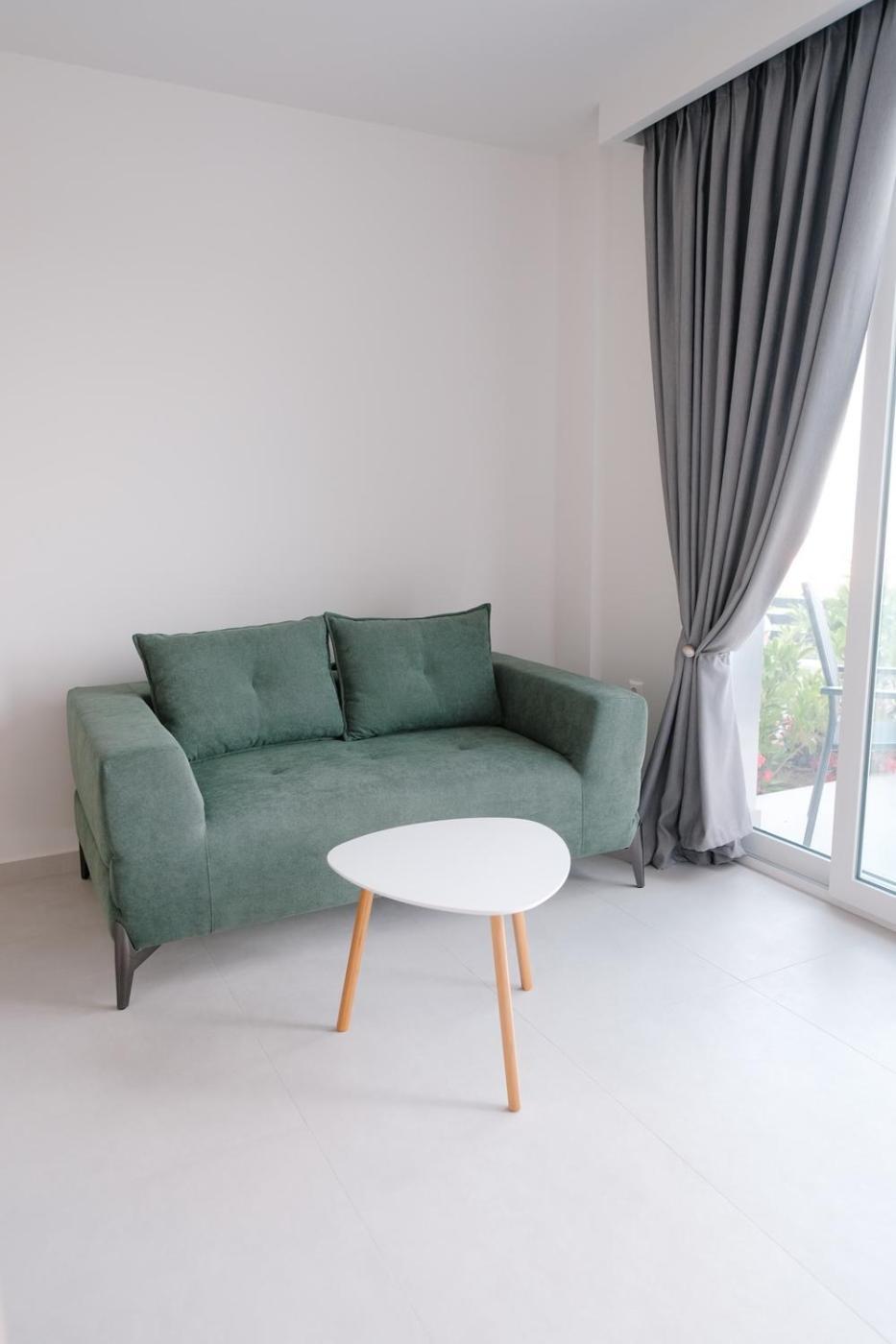 Aquarama Suites Nea Iraklitsa Bagian luar foto