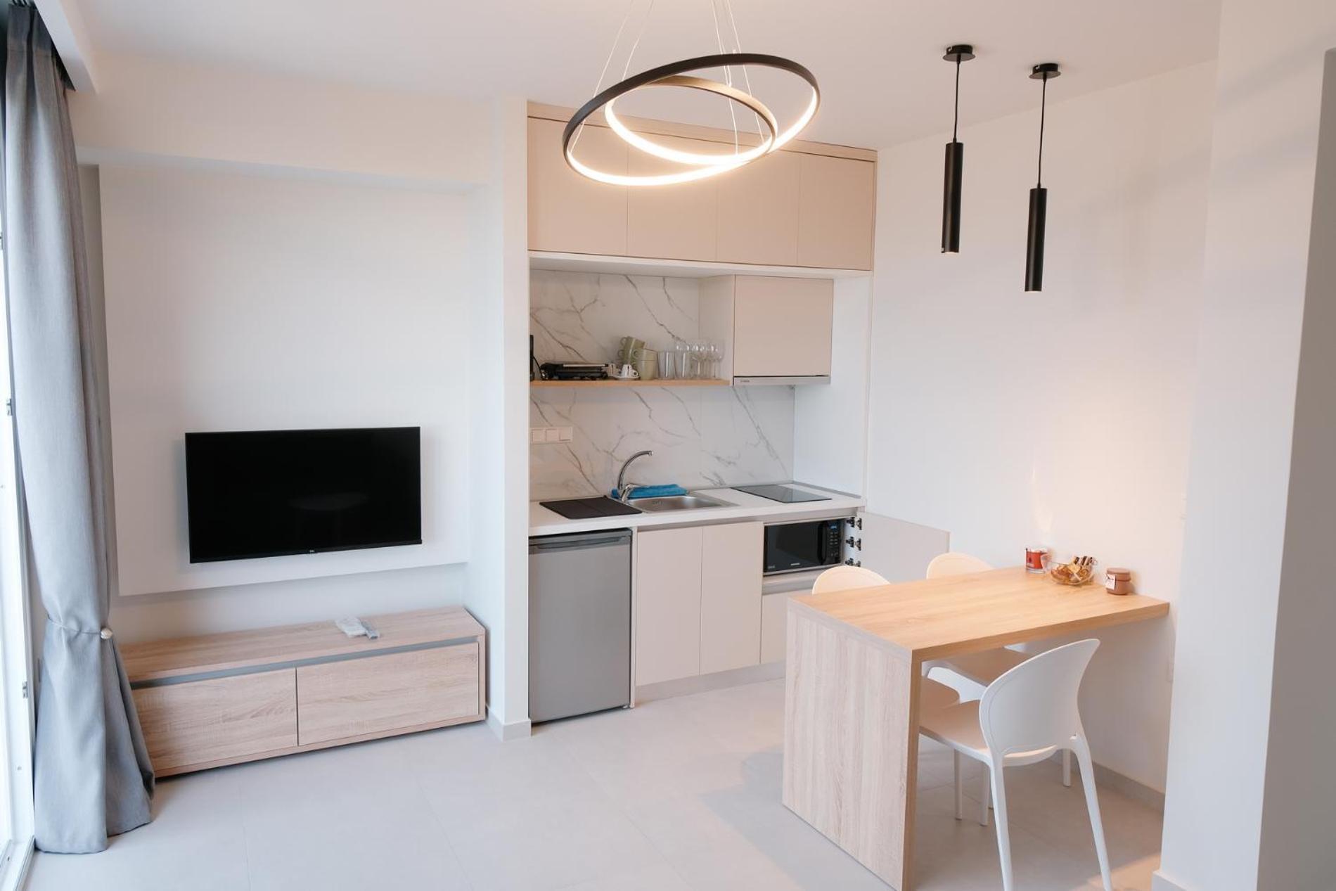 Aquarama Suites Nea Iraklitsa Bagian luar foto