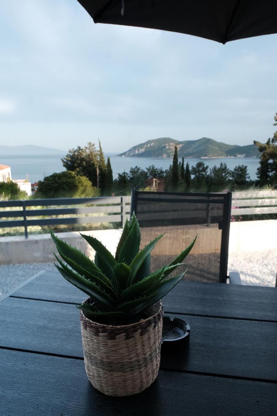 Aquarama Suites Nea Iraklitsa Bagian luar foto