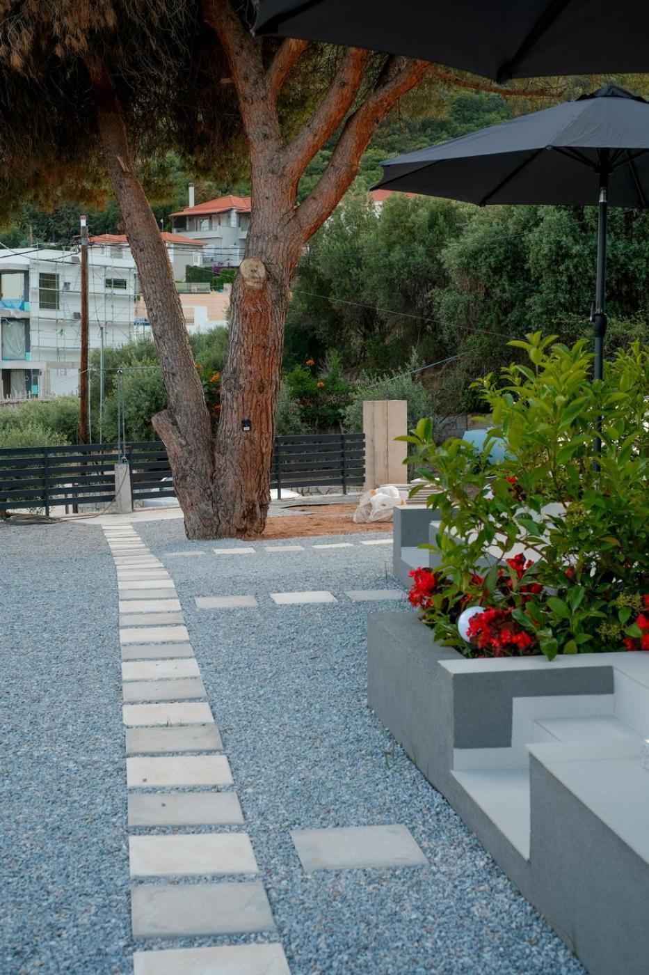 Aquarama Suites Nea Iraklitsa Bagian luar foto