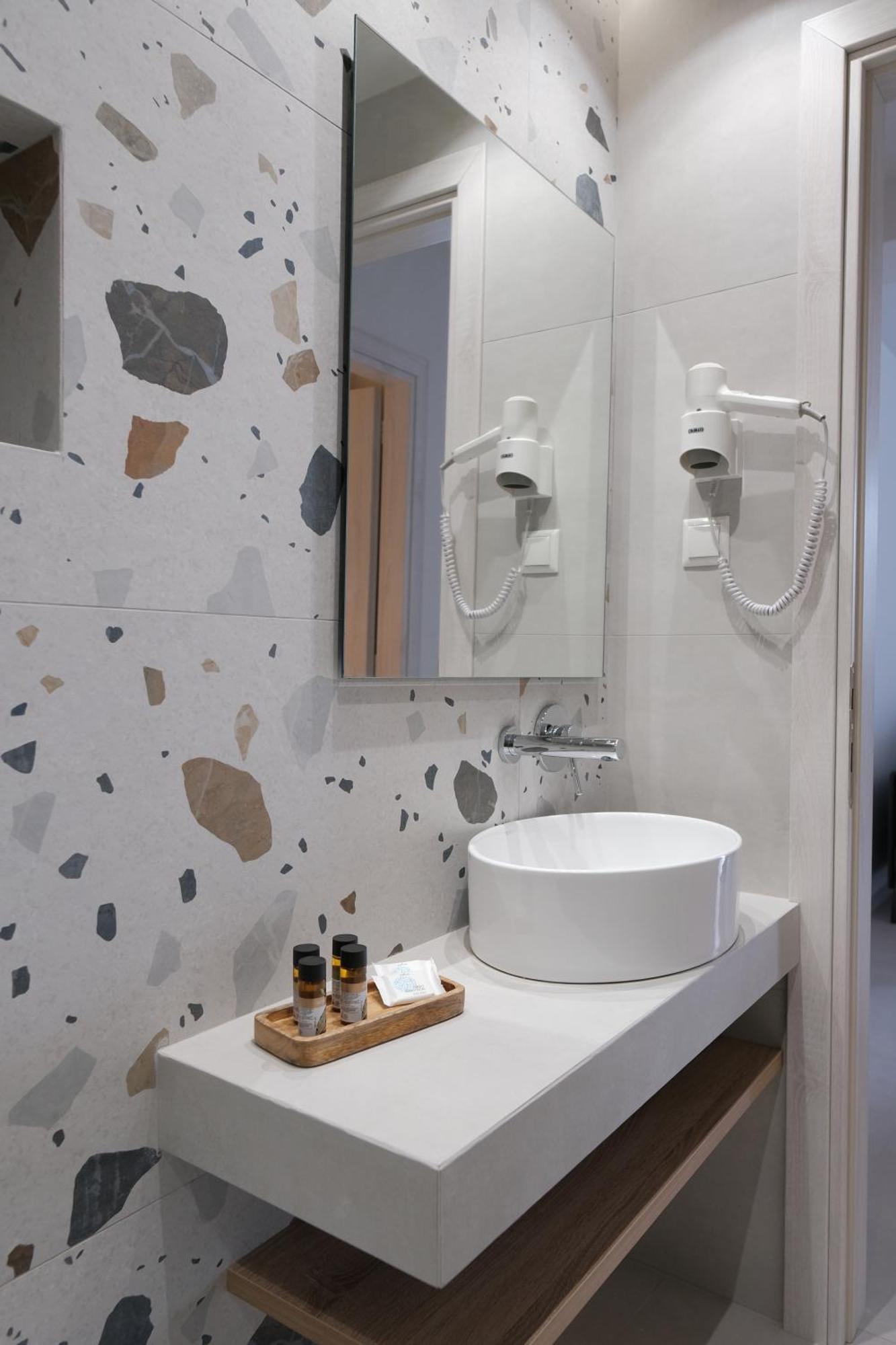 Aquarama Suites Nea Iraklitsa Bagian luar foto
